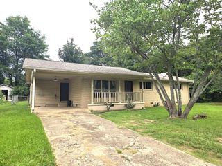 1209 Cole Ave, Mena, AR 71953