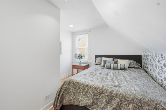 9131 Newcastle Avenue, Morton Grove, IL 60053