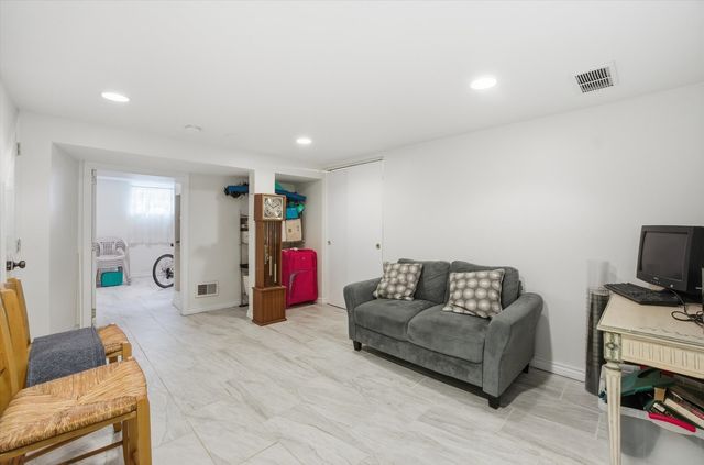 9131 Newcastle Avenue, Morton Grove, IL 60053