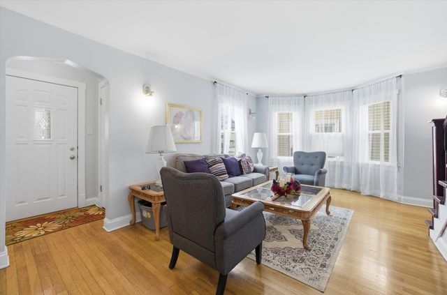 9131 Newcastle Avenue, Morton Grove, IL 60053