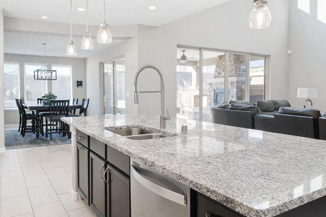 1701 Abo Canyon Drive NW, Albuquerque, NM 87120