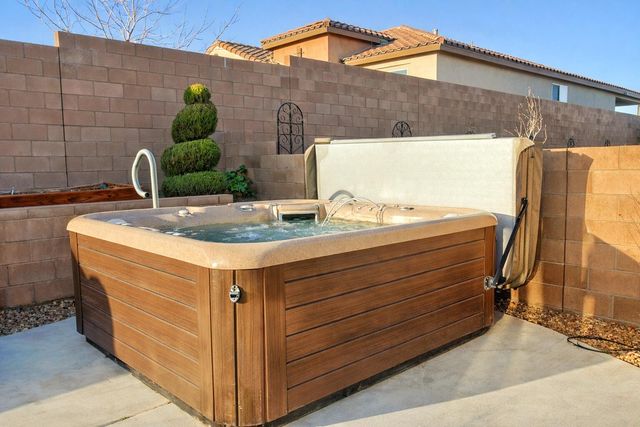 1701 Abo Canyon Drive NW, Albuquerque, NM 87120