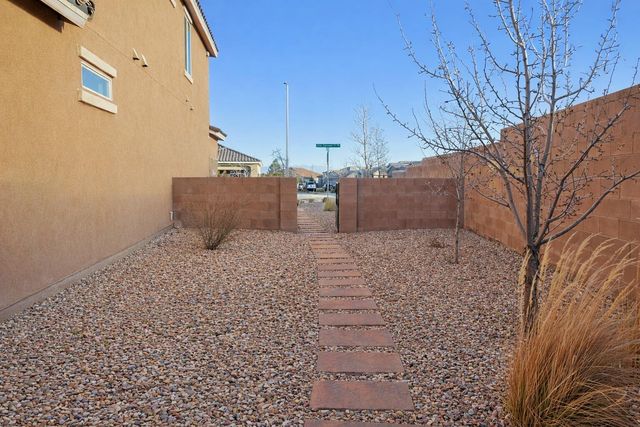 1701 Abo Canyon Drive NW, Albuquerque, NM 87120