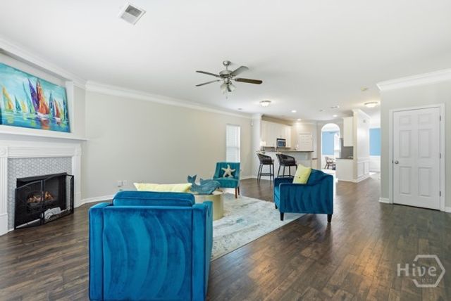 26 Chapel Lake Drive N, Savannah, GA 31419