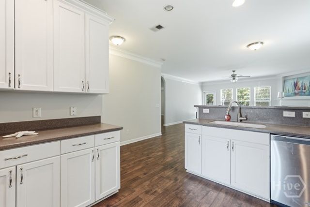 26 Chapel Lake Drive N, Savannah, GA 31419