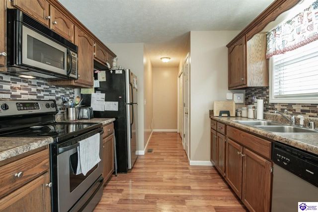 1691 W Elm Road, Radcliff, KY 40160