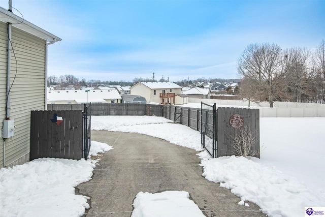 1691 W Elm Road, Radcliff, KY 40160