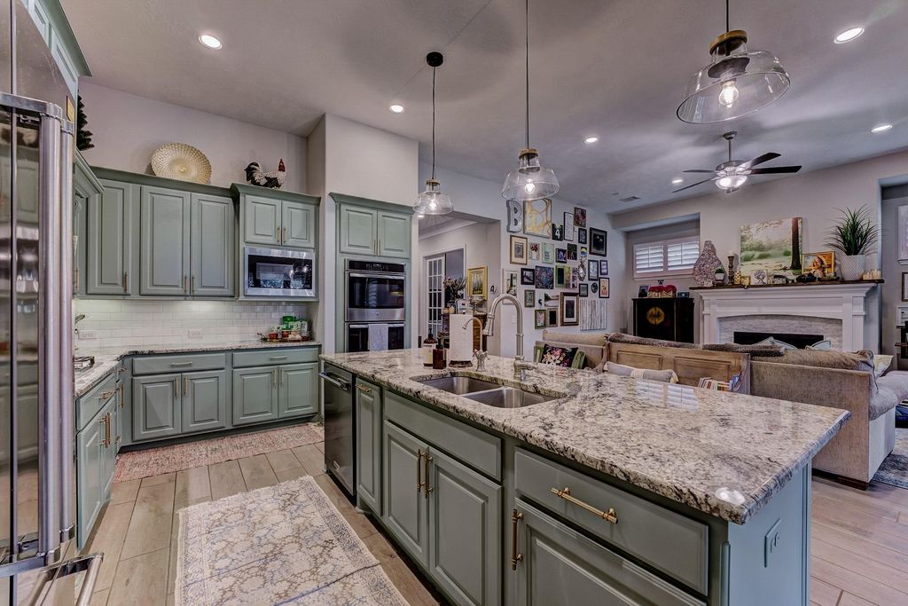 Image 21 of property listing at 18111 Kersland Court, Richmond, TX 77407