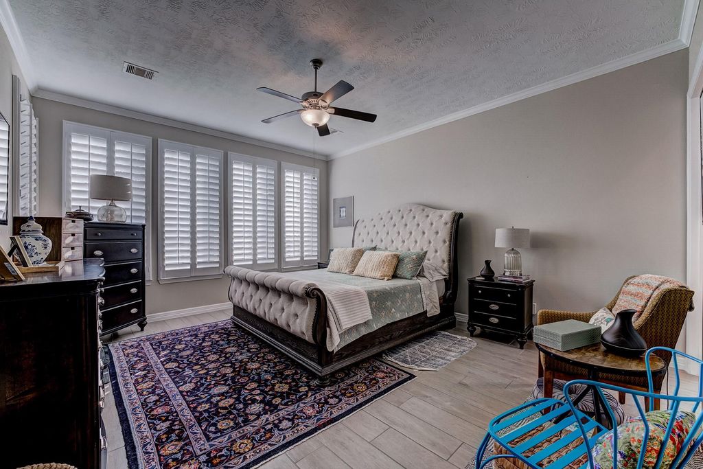 Image 27 of property listing at 18111 Kersland Court, Richmond, TX 77407