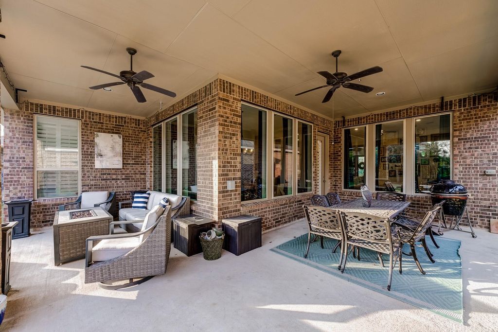 Image 41 of property listing at 18111 Kersland Court, Richmond, TX 77407