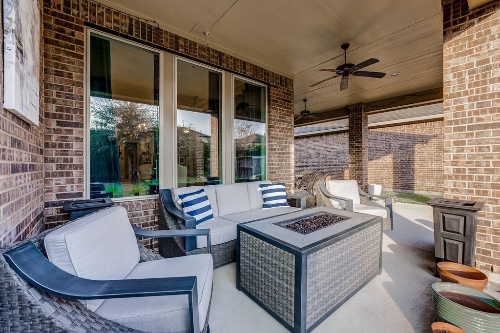 Image 42 of property listing at 18111 Kersland Court, Richmond, TX 77407