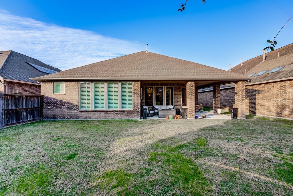 Image 44 of property listing at 18111 Kersland Court, Richmond, TX 77407