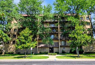 1380 Oakwood Avenue 204, Des Plaines, IL 60016