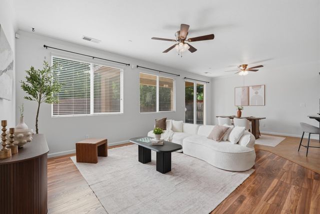 742 Kaweah Avenue, Clovis, CA 93619