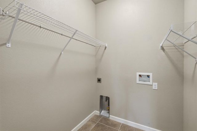 742 Kaweah Avenue, Clovis, CA 93619
