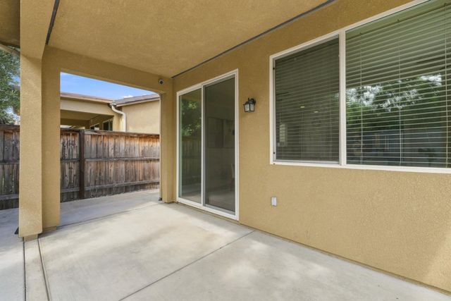742 Kaweah Avenue, Clovis, CA 93619