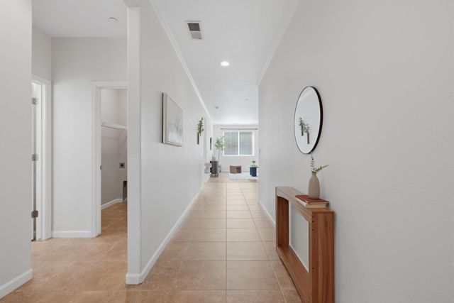 742 Kaweah Avenue, Clovis, CA 93619