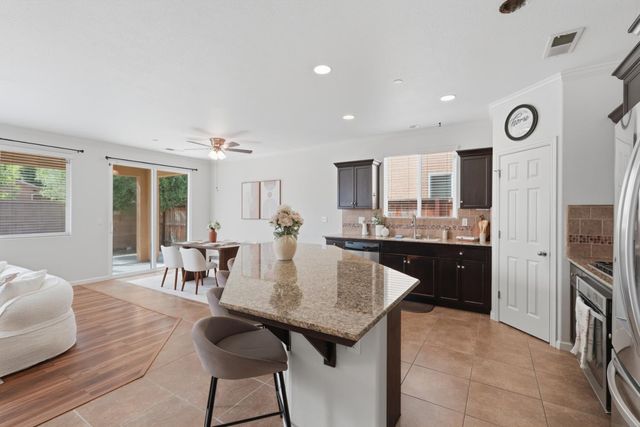 742 Kaweah Avenue, Clovis, CA 93619