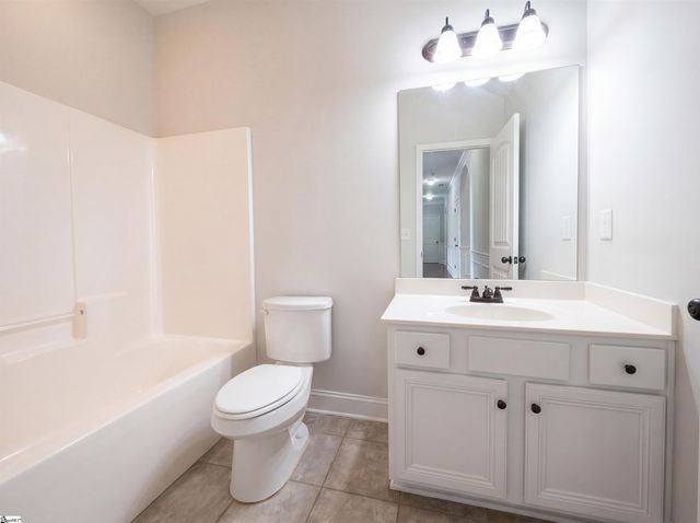248 Colfax Drive, Boiling Springs, SC 29316