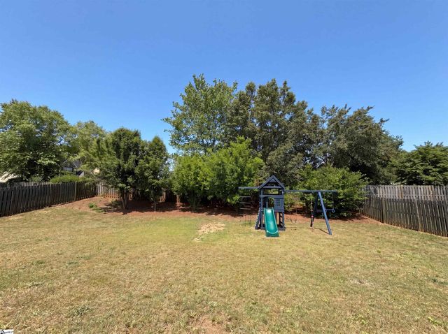 248 Colfax Drive, Boiling Springs, SC 29316