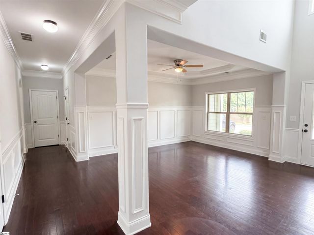 248 Colfax Drive, Boiling Springs, SC 29316