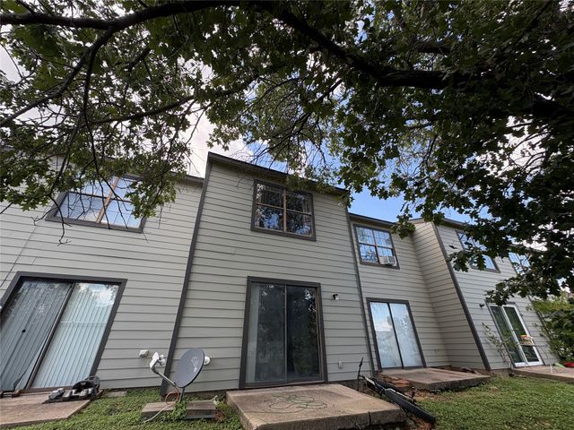808 W Collins Street, Denton, TX 76201