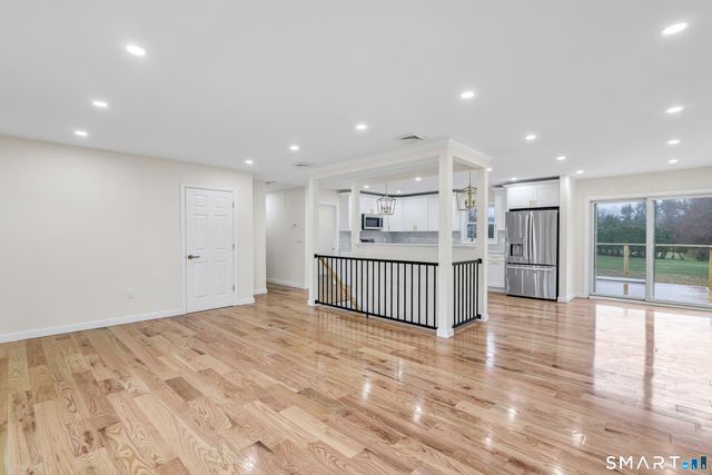 1095 Durham Road, Wallingford, CT 06492