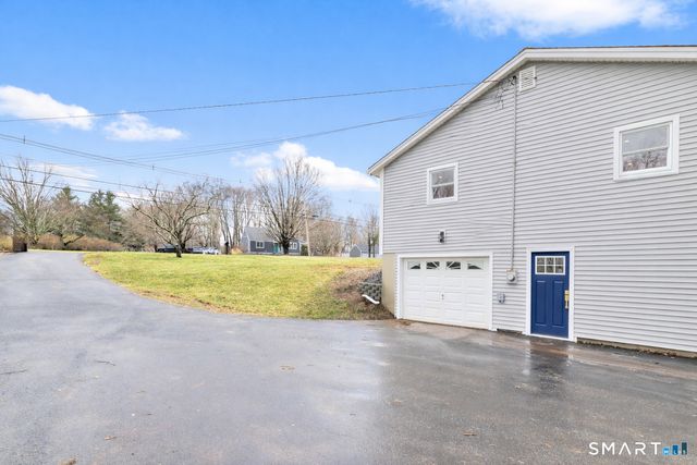 1095 Durham Road, Wallingford, CT 06492