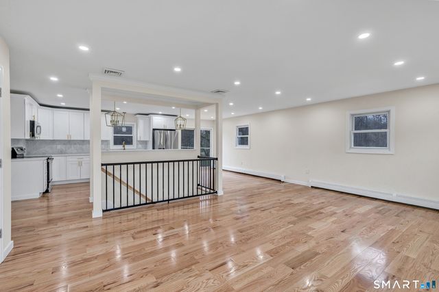 1095 Durham Road, Wallingford, CT 06492