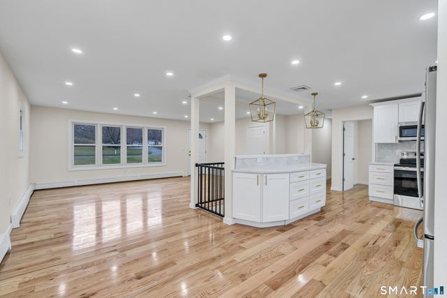 1095 Durham Road, Wallingford, CT 06492