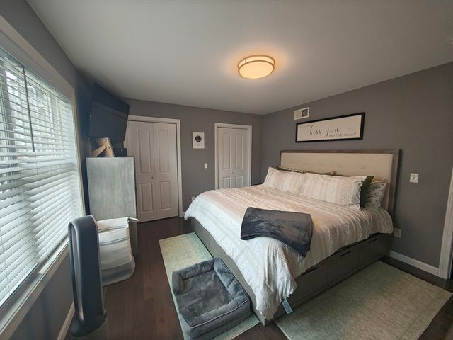 100 Bailey St, Fall River, MA 02724