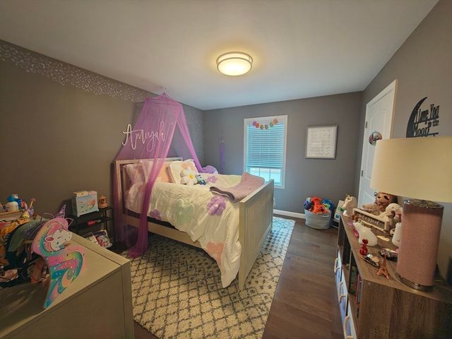 100 Bailey St, Fall River, MA 02724