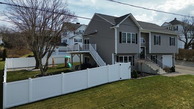 100 Bailey St, Fall River, MA 02724