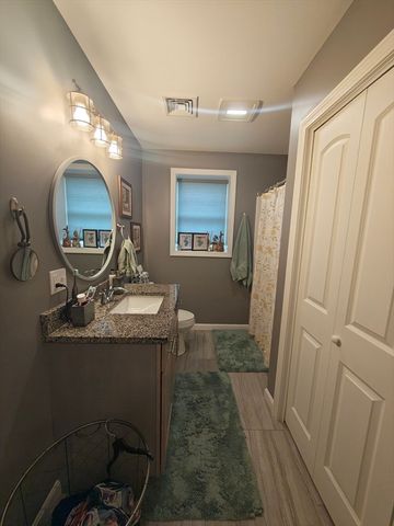 100 Bailey St, Fall River, MA 02724