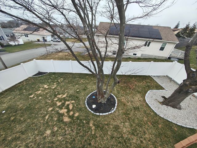 100 Bailey St, Fall River, MA 02724