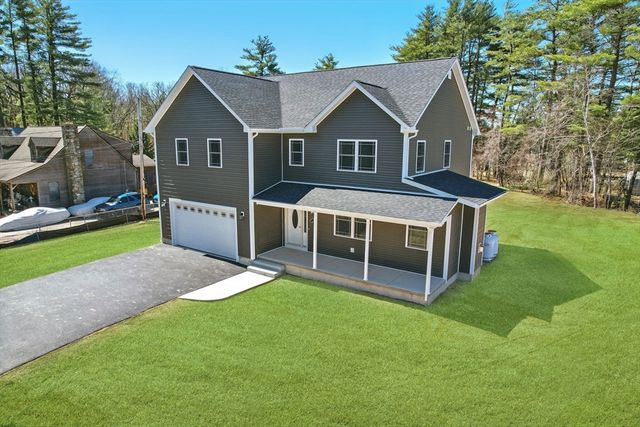 4 Hillcrest Dr, Wilbraham, MA 01095