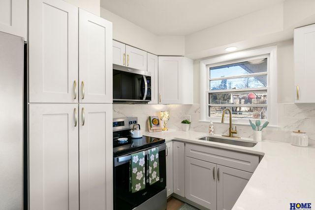 4341 S 45th Street, Lincoln, NE 68516