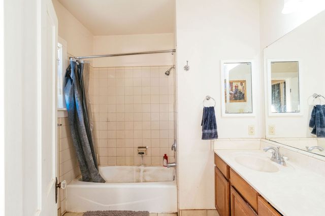 603 N 11th St, Alpine, TX 79830