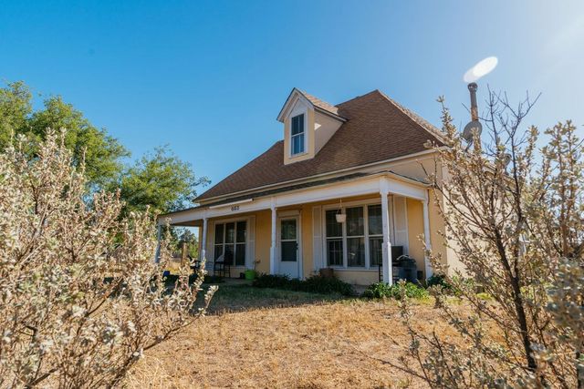 603 N 11th St, Alpine, TX 79830