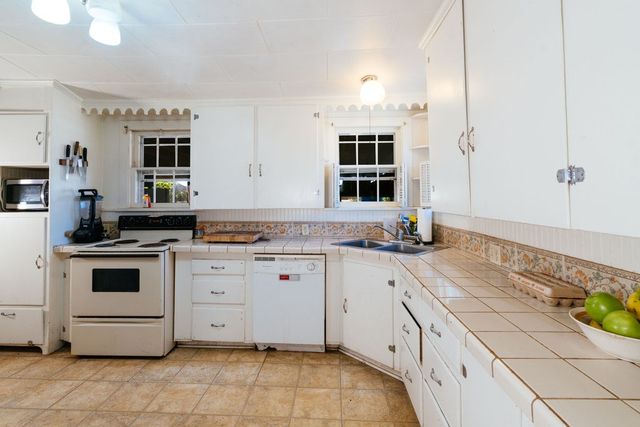 603 N 11th St, Alpine, TX 79830