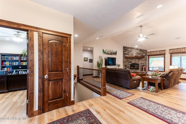 19398 N Ella RD, Rathdrum, ID 83858