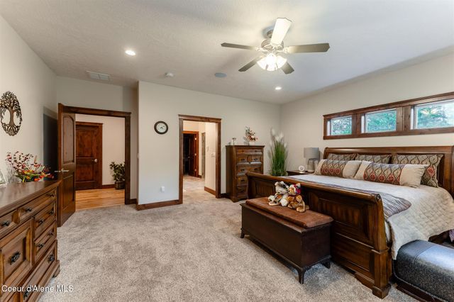19398 N Ella RD, Rathdrum, ID 83858