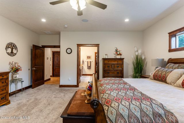 19398 N Ella RD, Rathdrum, ID 83858