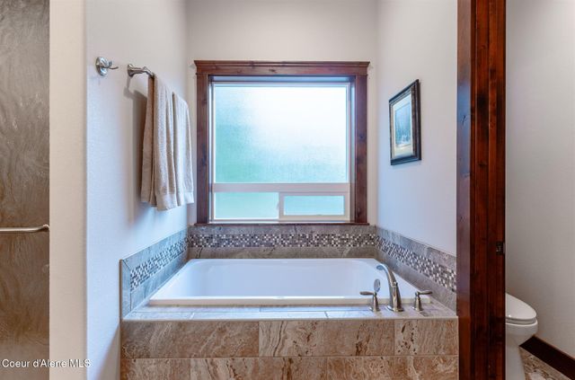 19398 N Ella RD, Rathdrum, ID 83858