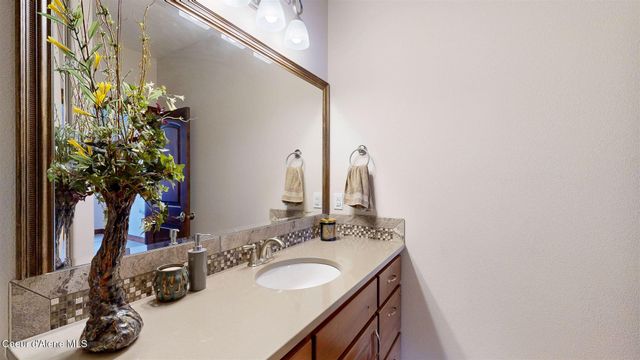 19398 N Ella RD, Rathdrum, ID 83858