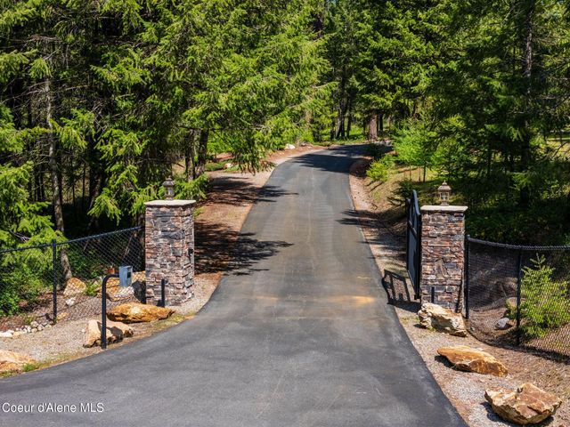 19398 N Ella RD, Rathdrum, ID 83858