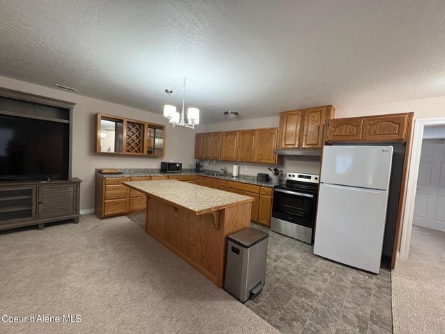 19398 N Ella RD, Rathdrum, ID 83858