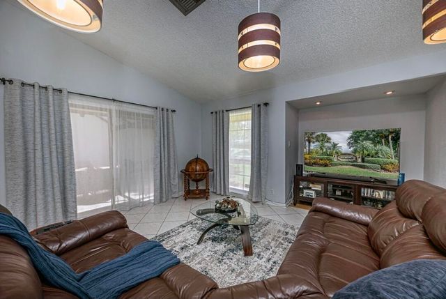 22724 VISTAWOOD Way, Boca Raton, FL 33428