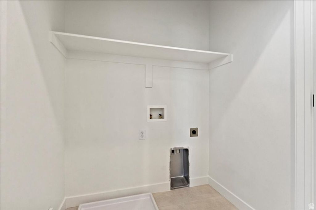Image 5 of property listing at 6689 W SOUTH JORDAN PKWY #346, South Jordan, UT 84009