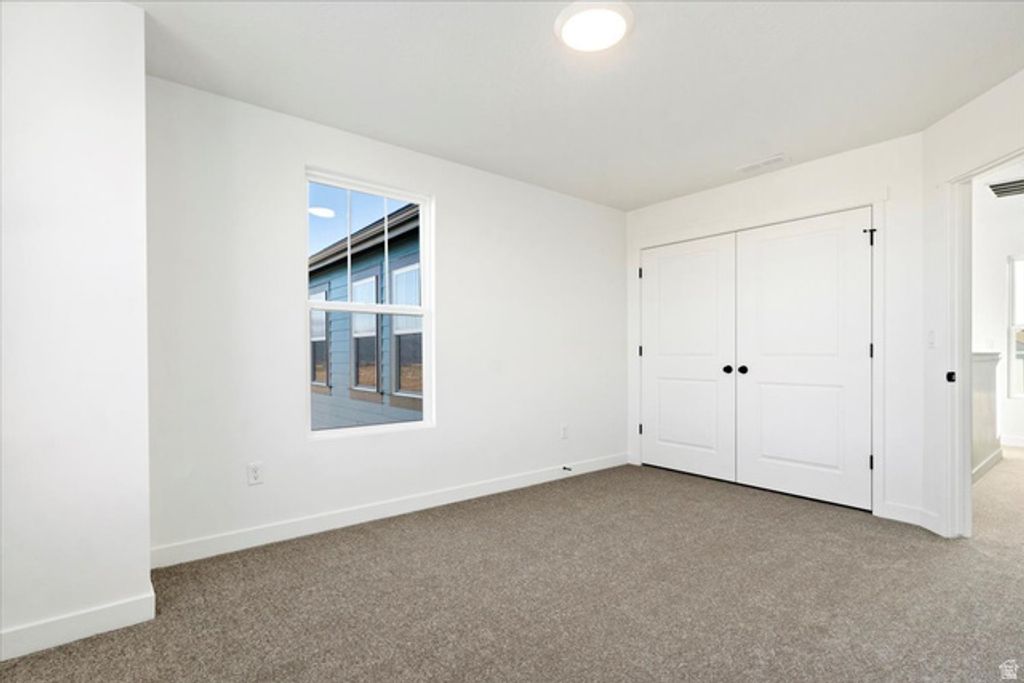 Image 8 of property listing at 6689 W SOUTH JORDAN PKWY #346, South Jordan, UT 84009